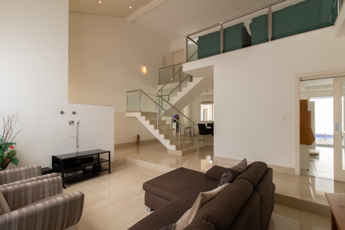 Residencial Multifamiliar de 4 quartos, 360m² no bairro Convívio Residencial Santana, em Arujá | Eu Corretor