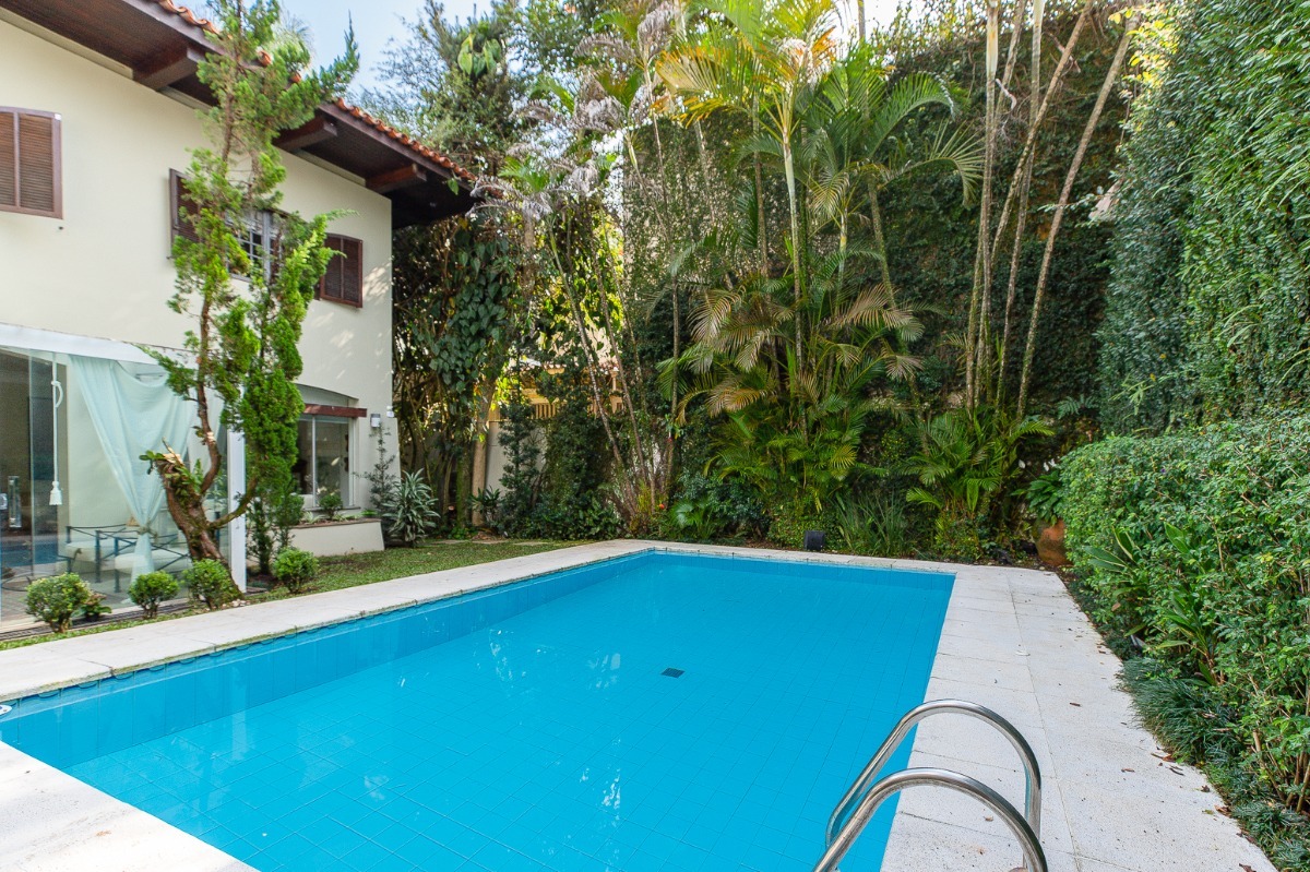 Residencial Multifamiliar de 4 quartos, 480m² no bairro Alto de Pinheiros, em São Paulo | Eu Corretor