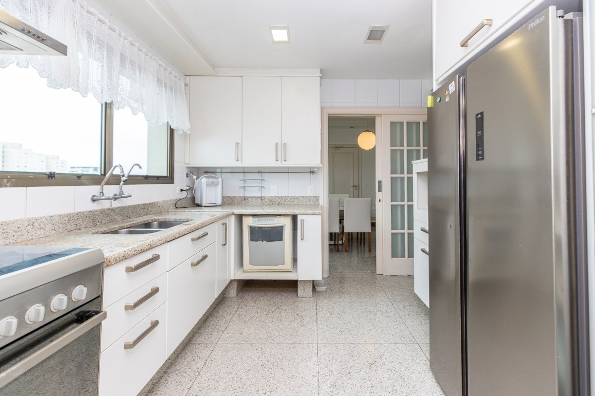 Residencial Multifamiliar de 4 quartos, 280m² no bairro Vila Congonhas, em São Paulo | Eu Corretor