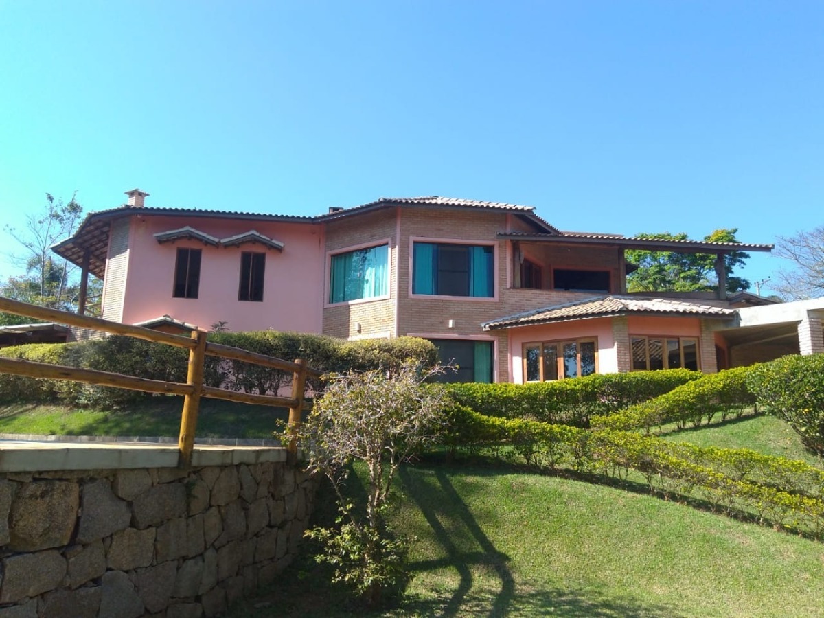 Residencial Multifamiliar de 4 quartos, 412m² no bairro do Carmo (Canguera), em São Roque | Eu Corretor