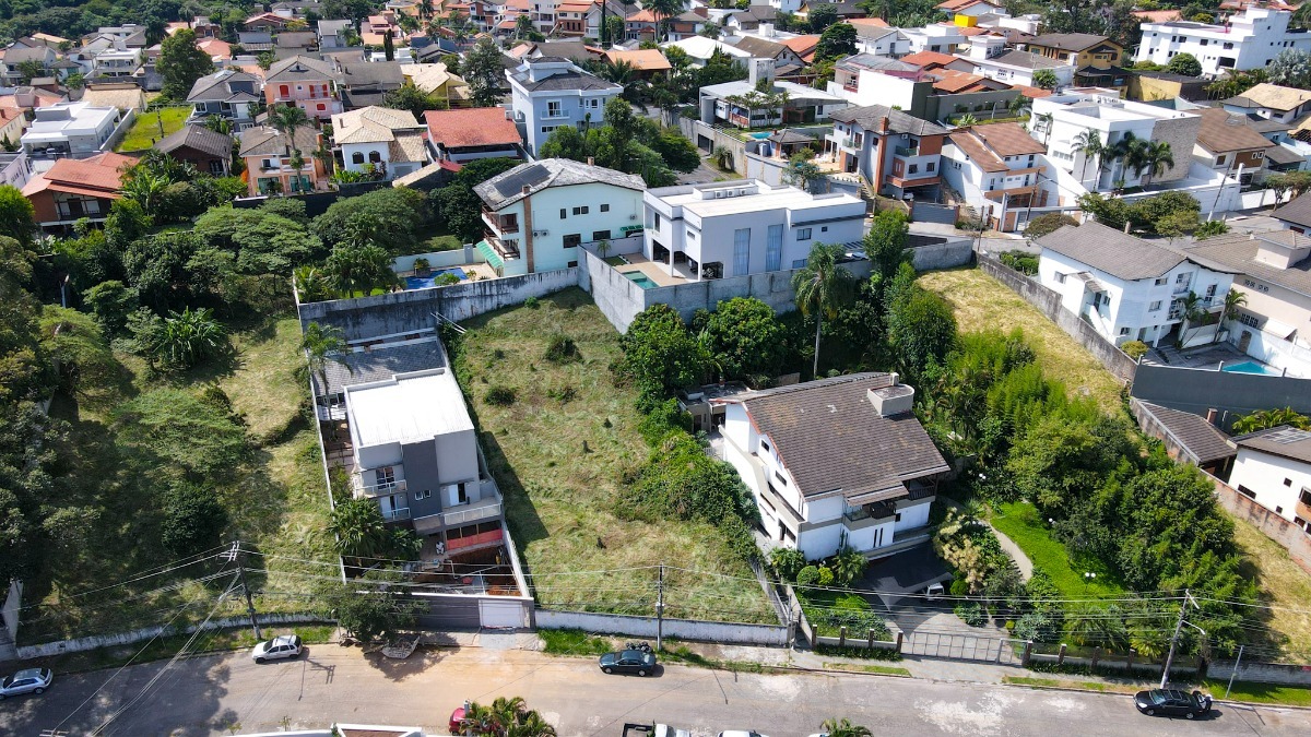 Residencial Multifamiliar de 640m² no bairro Parque dos Príncipes, em São Paulo | Eu Corretor