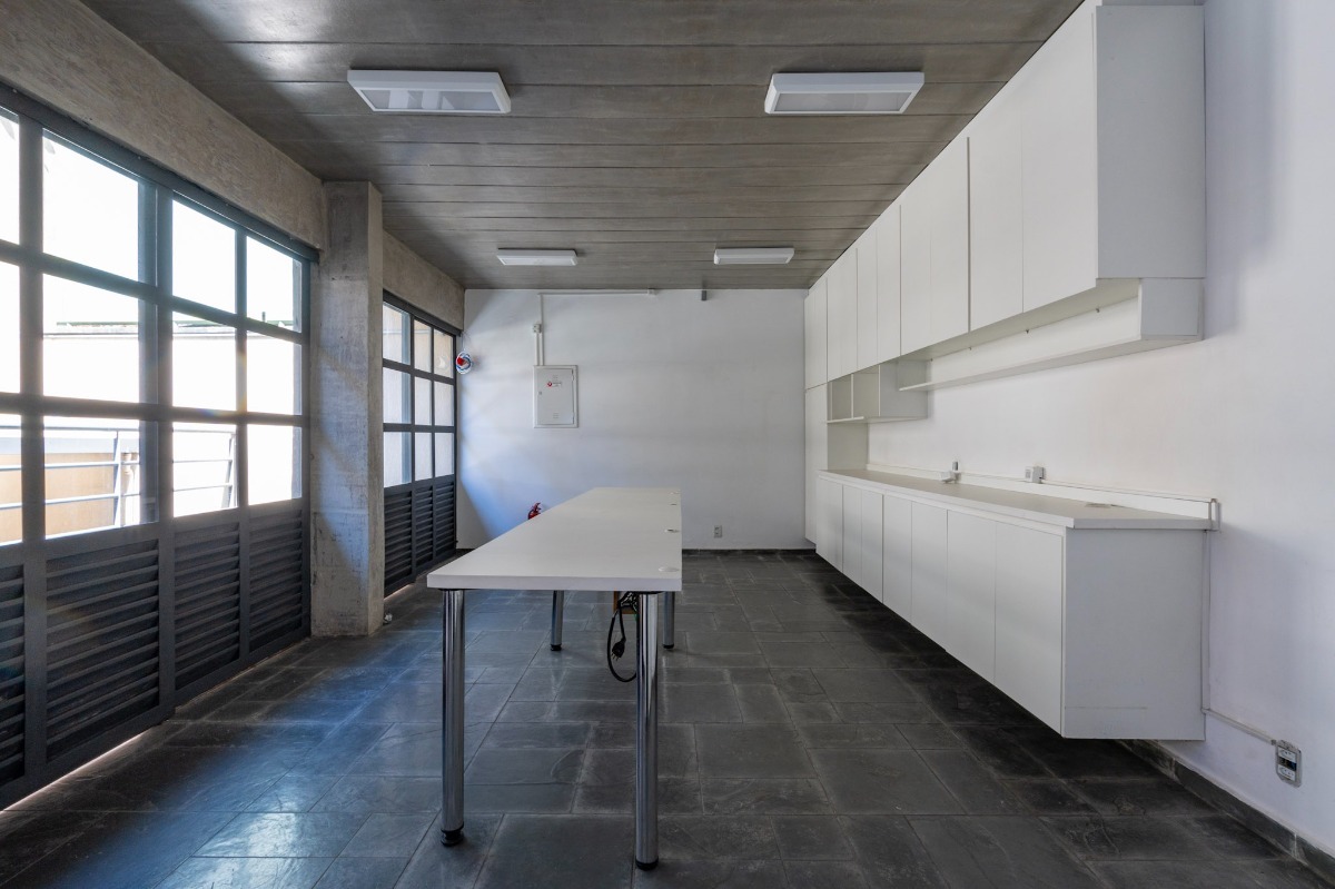 Comercial de 400m² no bairro Alto da Lapa, em São Paulo | Eu Corretor