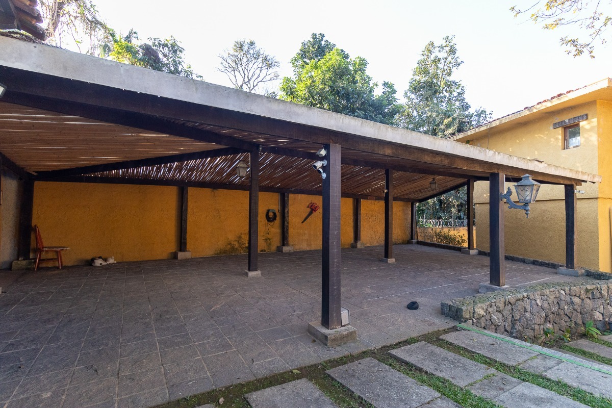 Residencial Multifamiliar de 5 quartos, 650m² no bairro Guarapiranga, em São Paulo | Eu Corretor