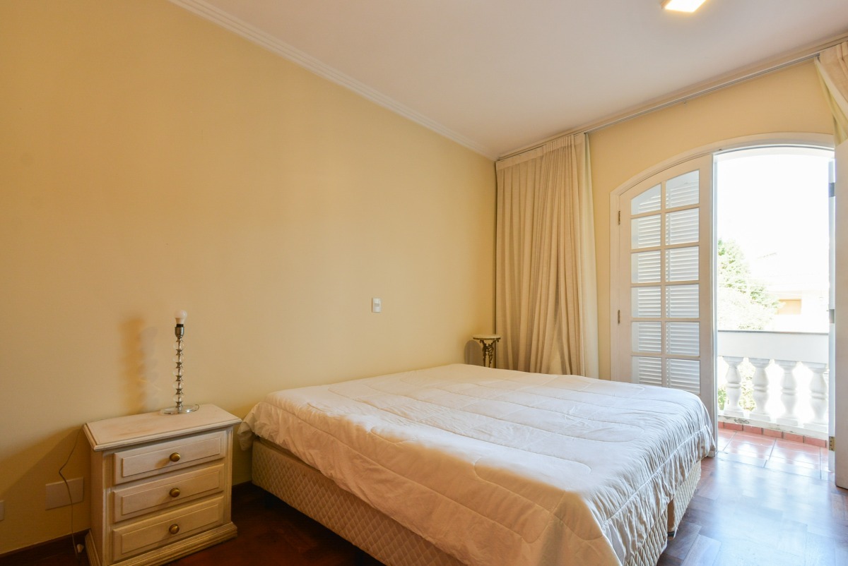 Residencial Multifamiliar de 4 quartos, 962m² no bairro Caxingui, em São Paulo | Eu Corretor