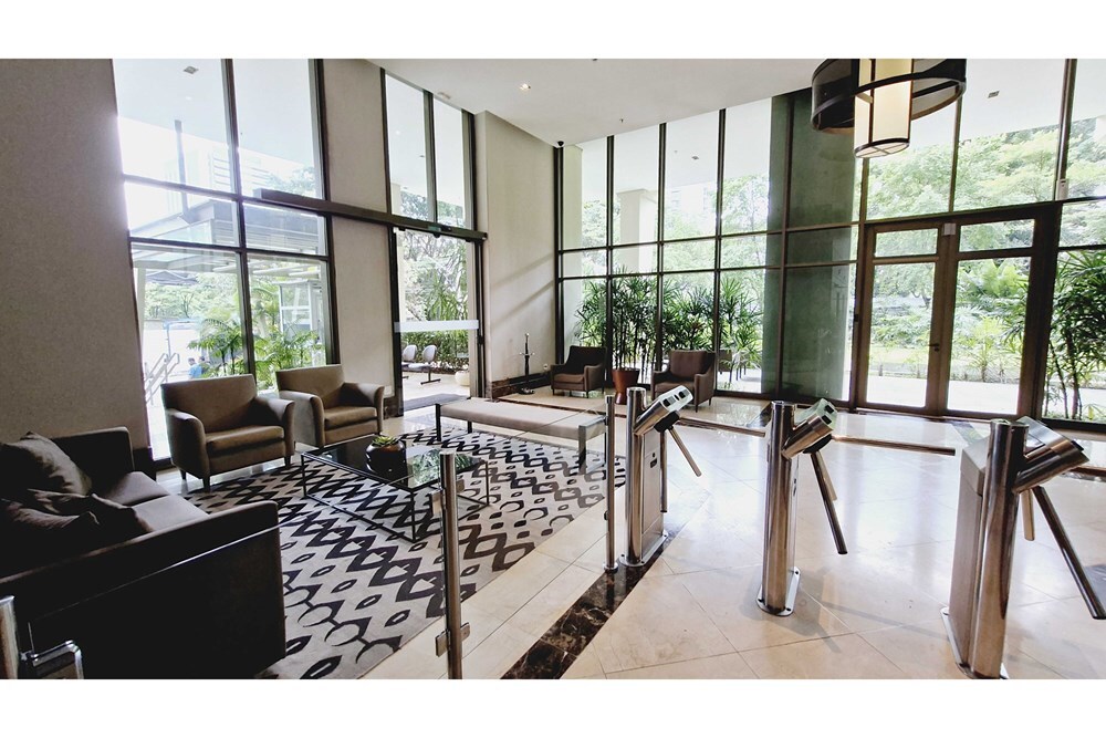 BP 72 Sala 601361020-384 - REMAX Trio Exclusividades BP 72 Sala 601361020-384 - REMAX Trio Exclusividades