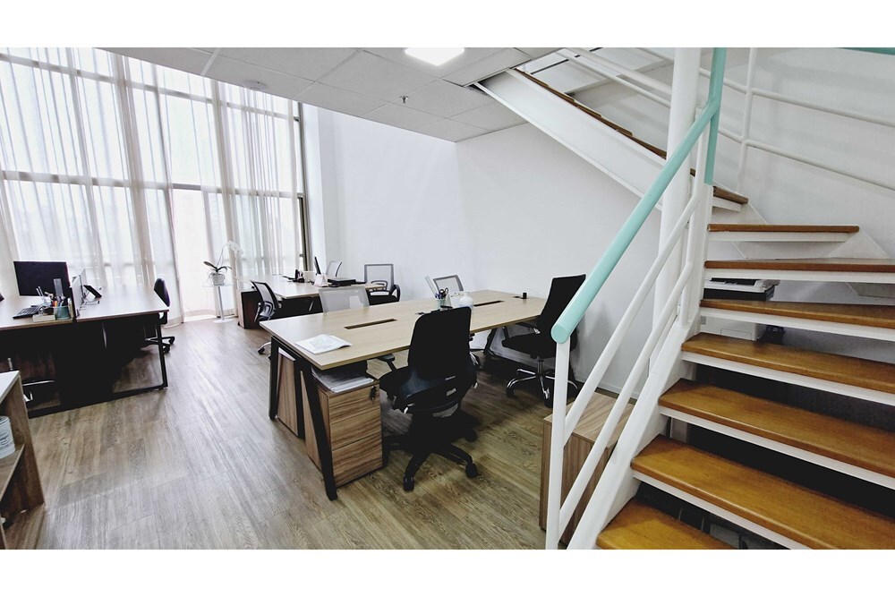 BP 72 Sala 601361020-384 - REMAX Trio Exclusividades BP 72 Sala 601361020-384 - REMAX Trio Exclusividades