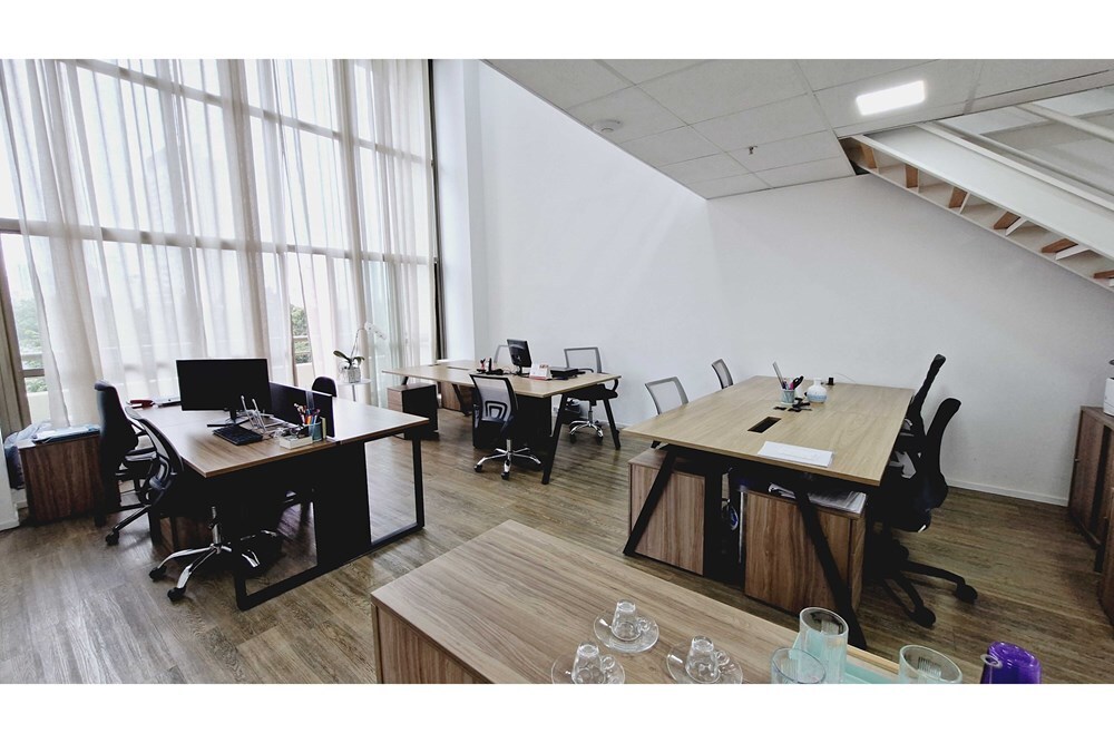 BP 72 Sala 601361020-384 - REMAX Trio Exclusividades BP 72 Sala 601361020-384 - REMAX Trio Exclusividades