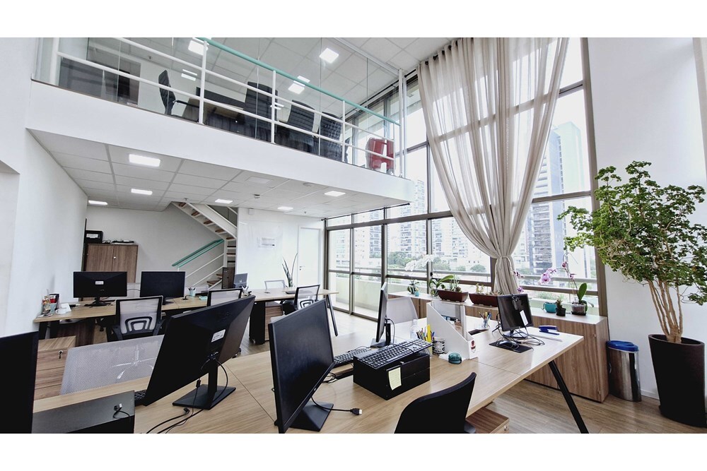 BP 72 Sala 601361020-384 - REMAX Trio Exclusividades BP 72 Sala 601361020-384 - REMAX Trio Exclusividades