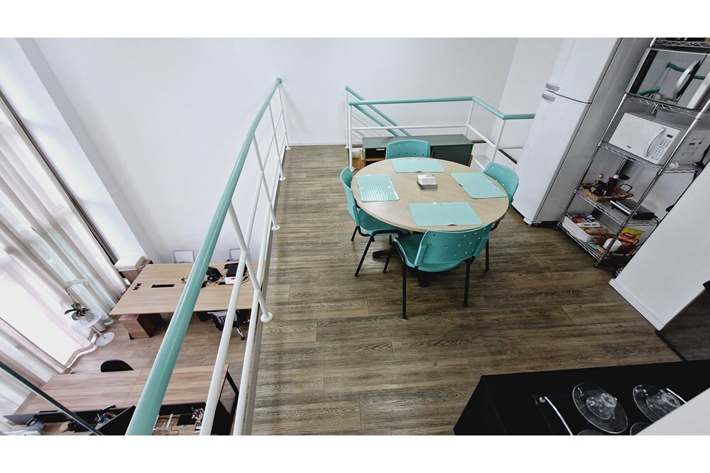 BP 72 Sala 601361020-384 - REMAX Trio Exclusividades BP 72 Sala 601361020-384 - REMAX Trio Exclusividades