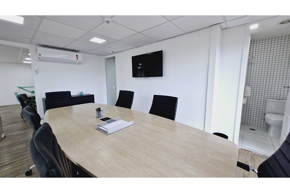 BP 72 Sala 601361020-384 - REMAX Trio Exclusividades BP 72 Sala 601361020-384 - REMAX Trio Exclusividades