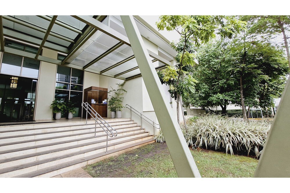 BP 72 Sala 601361020-384 - REMAX Trio Exclusividades BP 72 Sala 601361020-384 - REMAX Trio Exclusividades