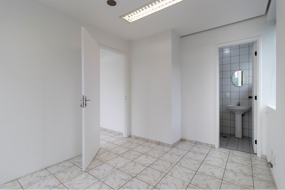 VCB 572 Sala 601401028-21 - REMAX Paradisus Exclusividades