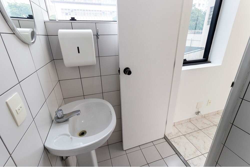 VCB 572 Sala 601401028-21 - REMAX Paradisus Exclusividades