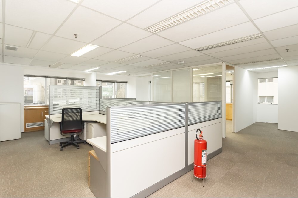 PCD 184 Sala 630331089-9 - REMAX Comunità Exclusividades