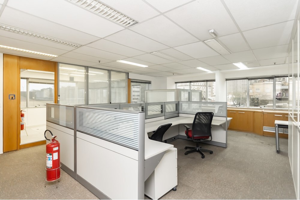 PCD 184 Sala 630331089-9 - REMAX Comunità Exclusividades