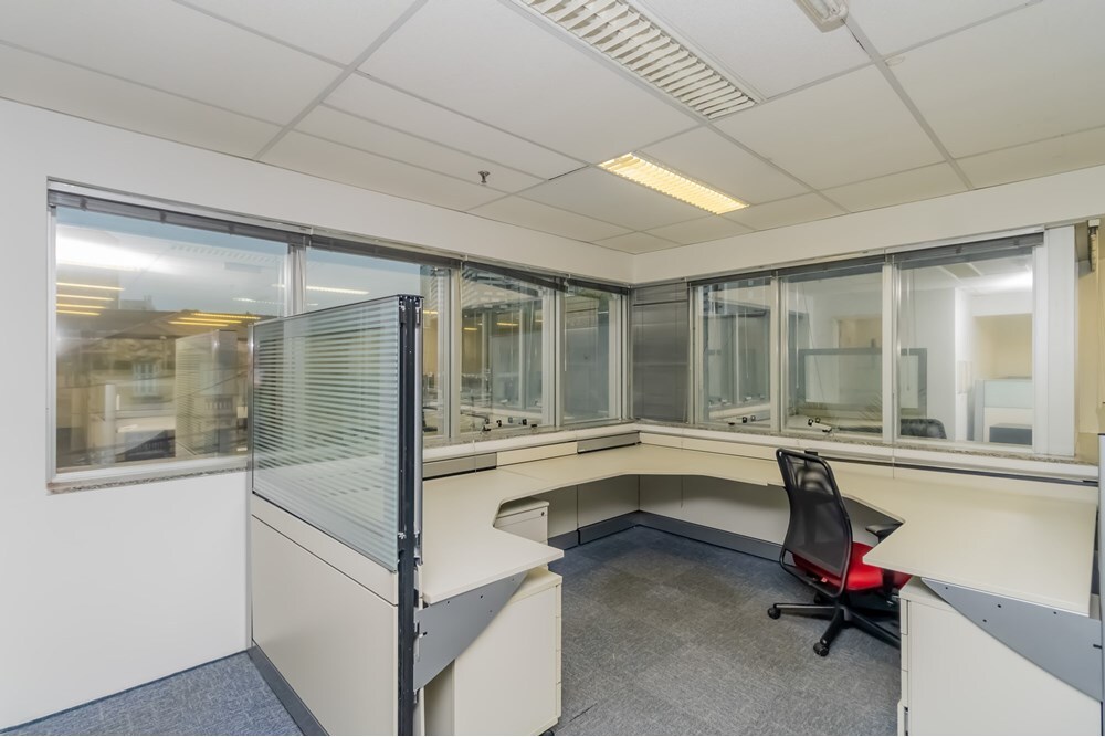 PCD 184 Sala 630331089-9 - REMAX Comunità Exclusividades