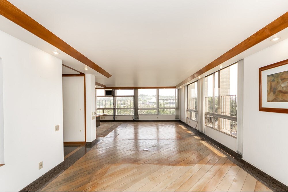 JEAMV 725 Apto 601081065-20 - REMAX Lepex Exclusividades