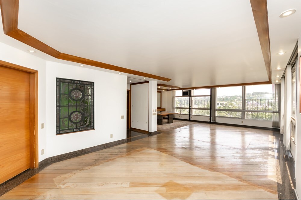 JEAMV 725 Apto 601081065-20 - REMAX Lepex Exclusividades