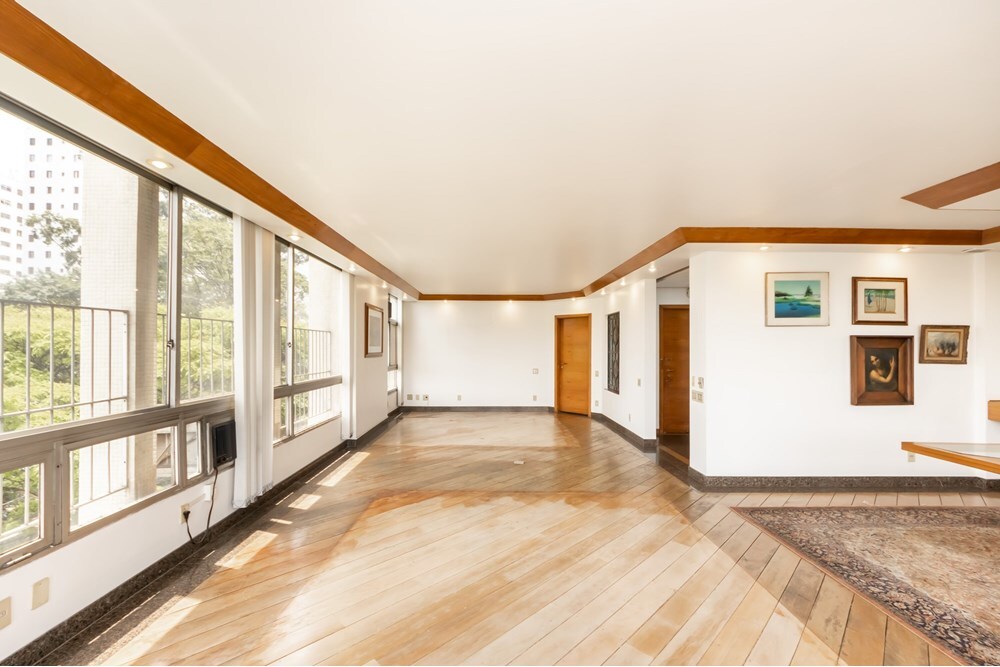 JEAMV 725 Apto 601081065-20 - REMAX Lepex Exclusividades