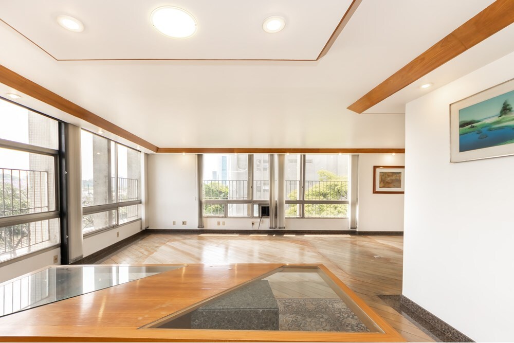 JEAMV 725 Apto 601081065-20 - REMAX Lepex Exclusividades