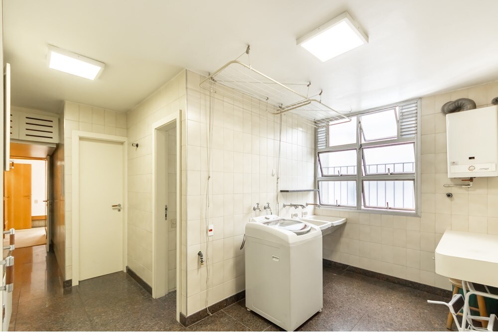 JEAMV 725 Apto 601081065-20 - REMAX Lepex Exclusividades