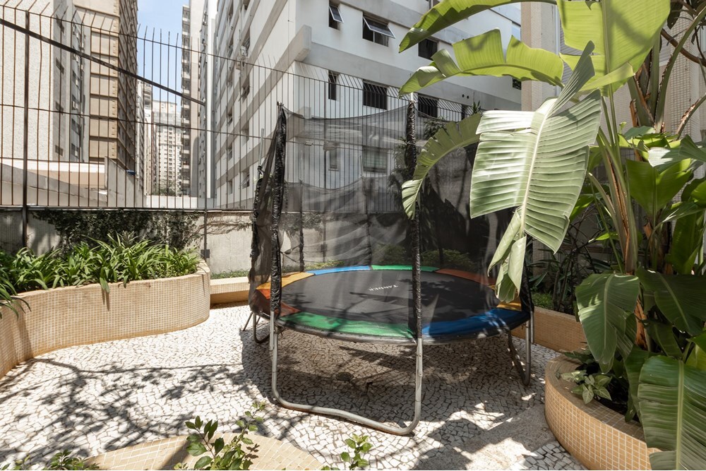 JEAMV 725 Apto 601081065-20 - REMAX Lepex Exclusividades