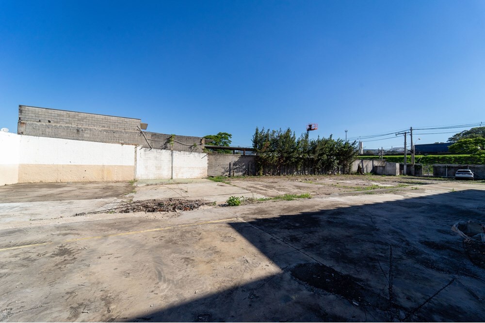 EAG 430 Pavilhão 690591010-36 - REMAX Máxima Exclusividades EAG 430 Pavilhão 690591010-36 - REMAX Máxima Exclusividades