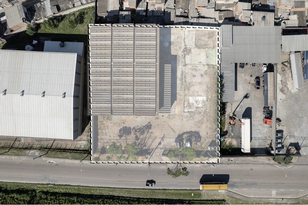 EAG 430 Pavilhão 690591010-36 - REMAX Máxima Exclusividades EAG 430 Pavilhão 690591010-36 - REMAX Máxima Exclusividades