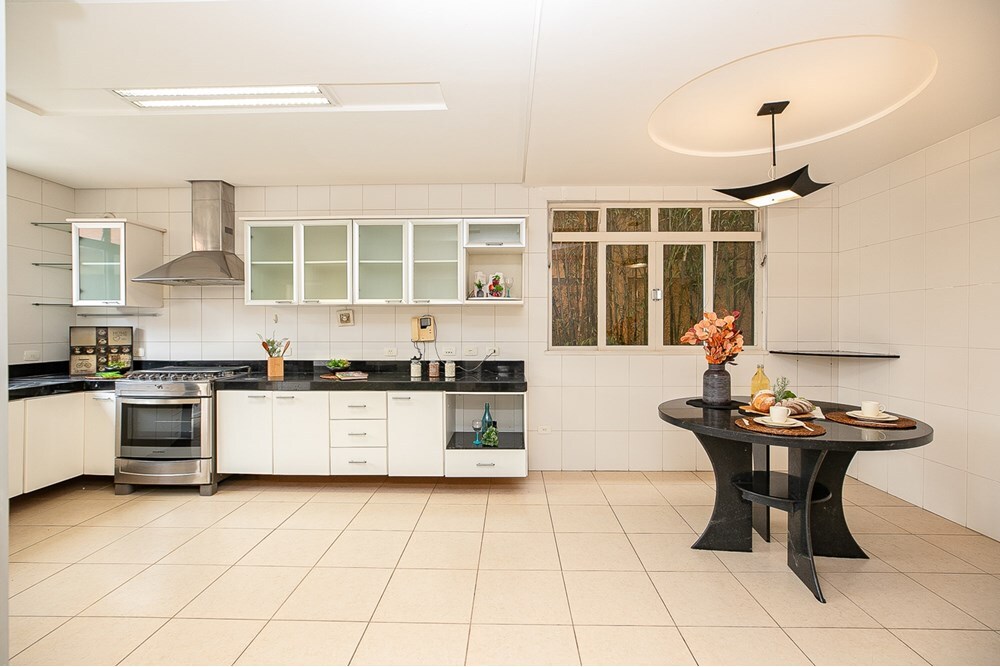 Residencial Multifamiliar de 5 quartos, 454m² no bairro Jardim dos Estados, em São Paulo | Eu Corretor