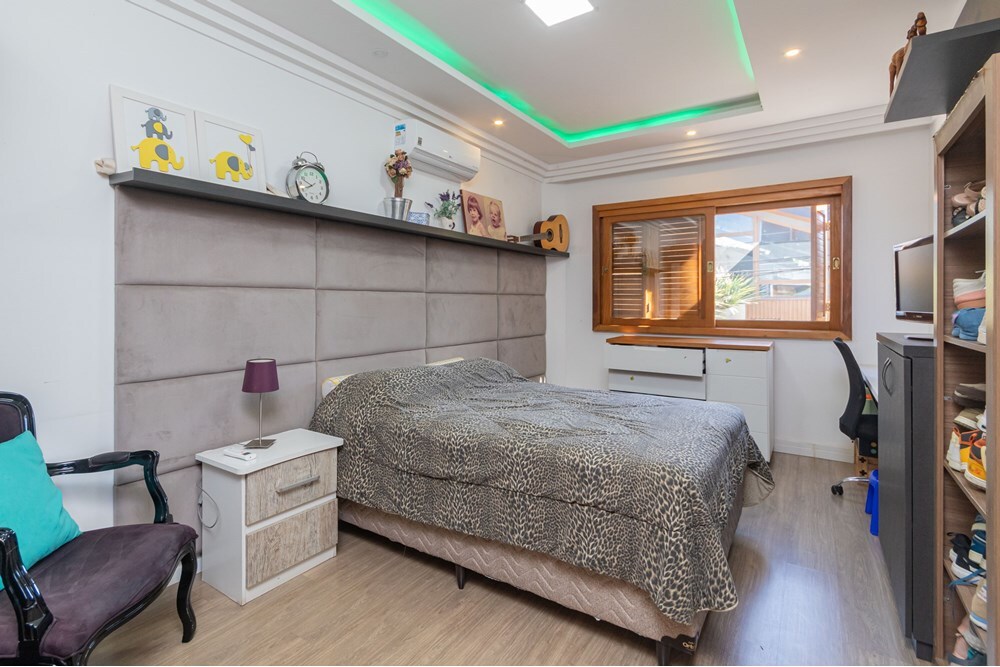 Residencial Multifamiliar de 3 quartos, 261m² no bairro Passo das Pedras, em Porto Alegre | Eu Corretor