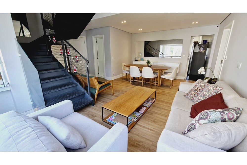 VACSC 321 Apto 601361044-31 - REMAX Trio Exclusividades