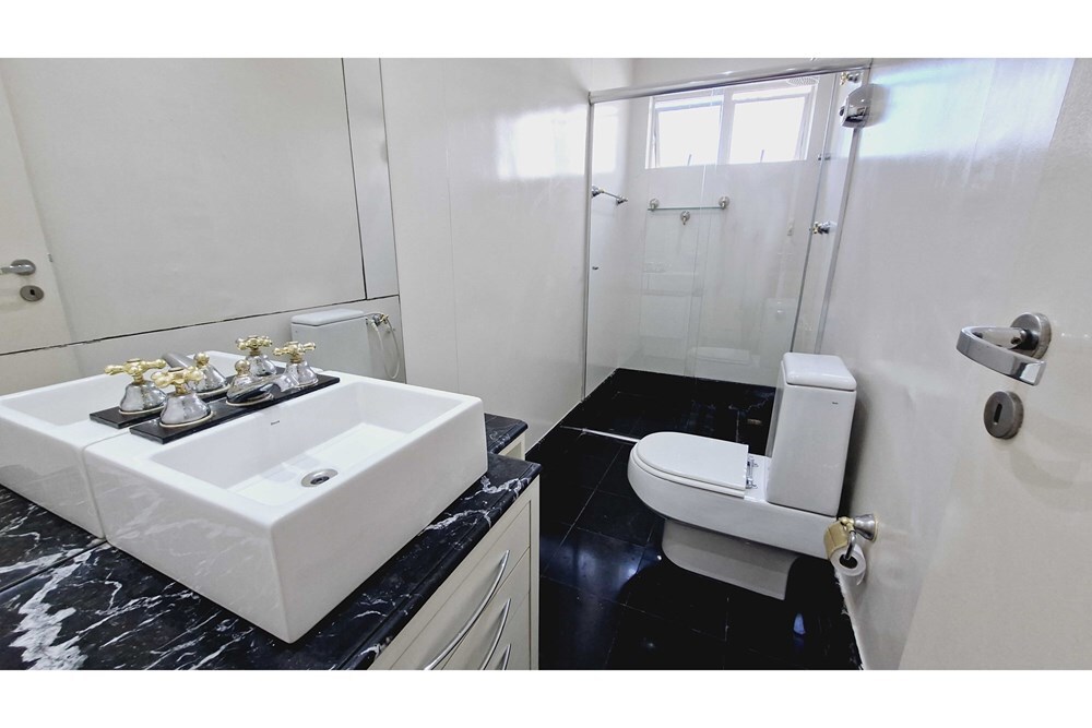 Residencial Multifamiliar de 4 quartos, 244m² no bairro Vila Andrade, em São Paulo | Eu Corretor