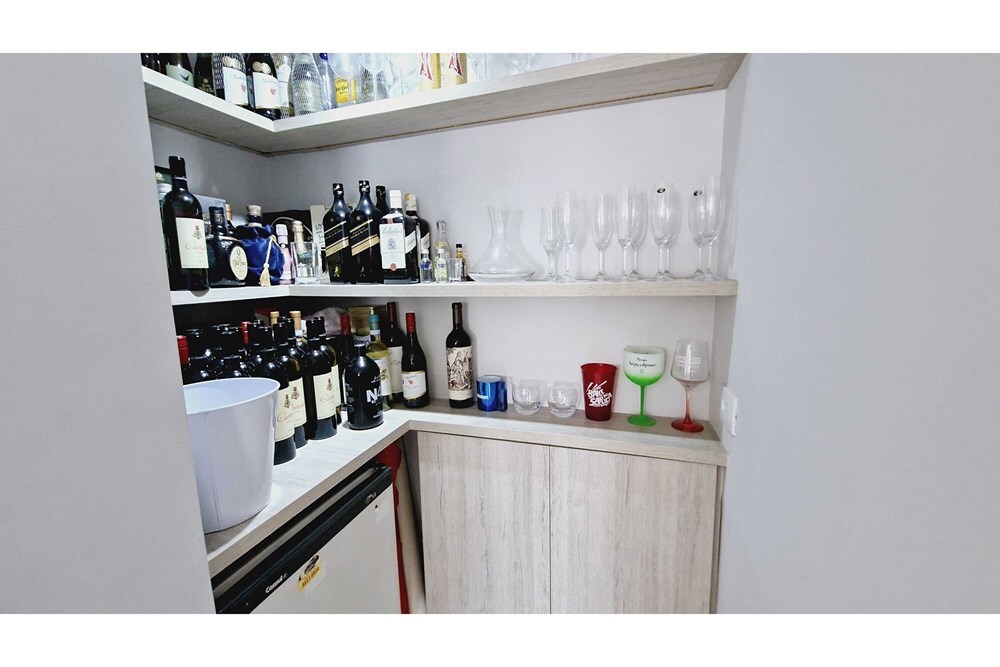 VACSC 321 Apto 601361044-31 - REMAX Trio Exclusividades