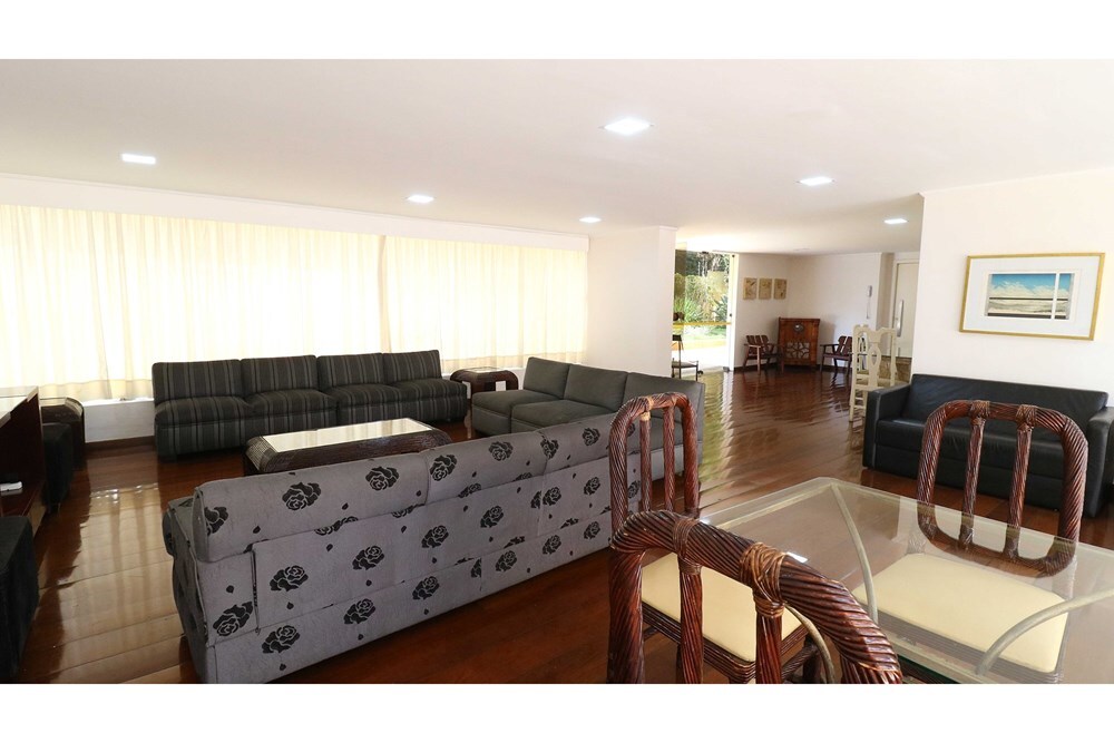 VACSC 321 Apto 601361044-31 - REMAX Trio Exclusividades