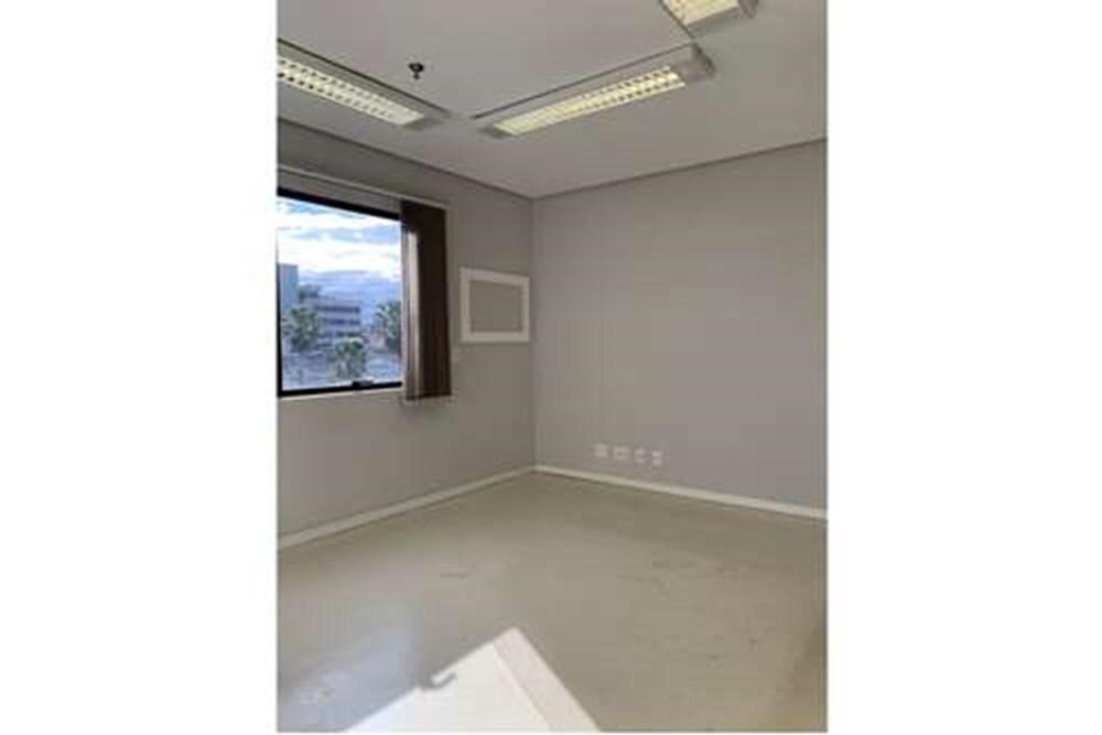 Comercial de 25m² no bairro Menino Deus, em Porto Alegre | Eu Corretor