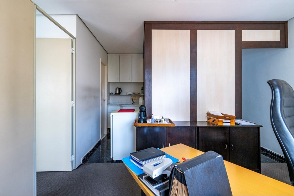 BFPP 145 Sala 601241003-139 - REMAX Ville Exclusividades