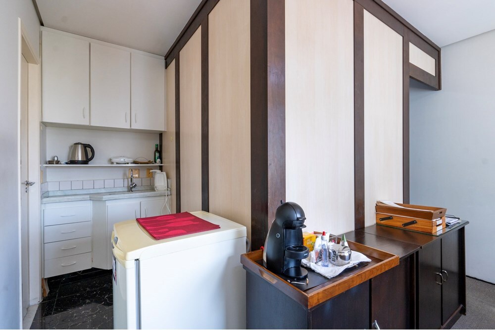 BFPP 145 Sala 601241003-139 - REMAX Ville Exclusividades