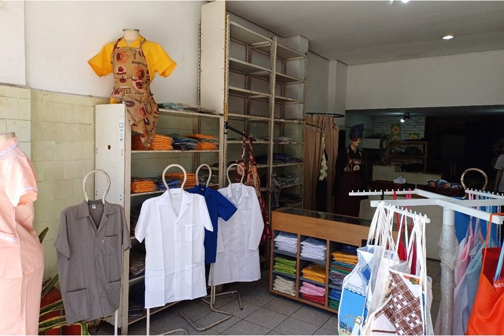 SAJD 277 Loja 601401041-7 - REMAX Paradisus Exclusividades SAJD 277 Loja 601401041-7 - REMAX Paradisus Exclusividades