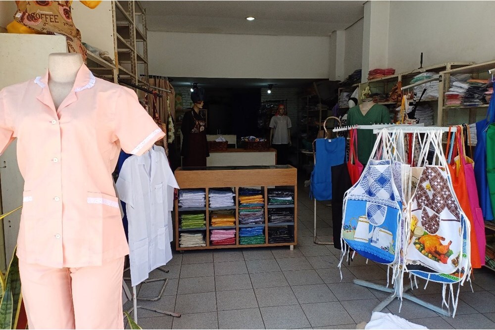 SAJD 277 Loja 601401041-7 - REMAX Paradisus Exclusividades SAJD 277 Loja 601401041-7 - REMAX Paradisus Exclusividades