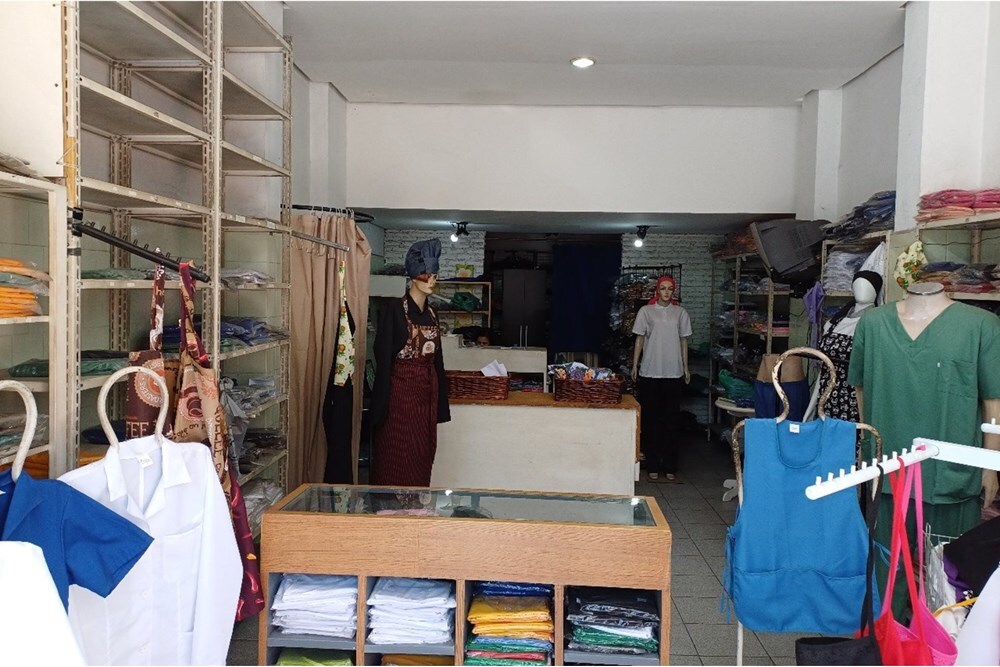 SAJD 277 Loja 601401041-7 - REMAX Paradisus Exclusividades SAJD 277 Loja 601401041-7 - REMAX Paradisus Exclusividades