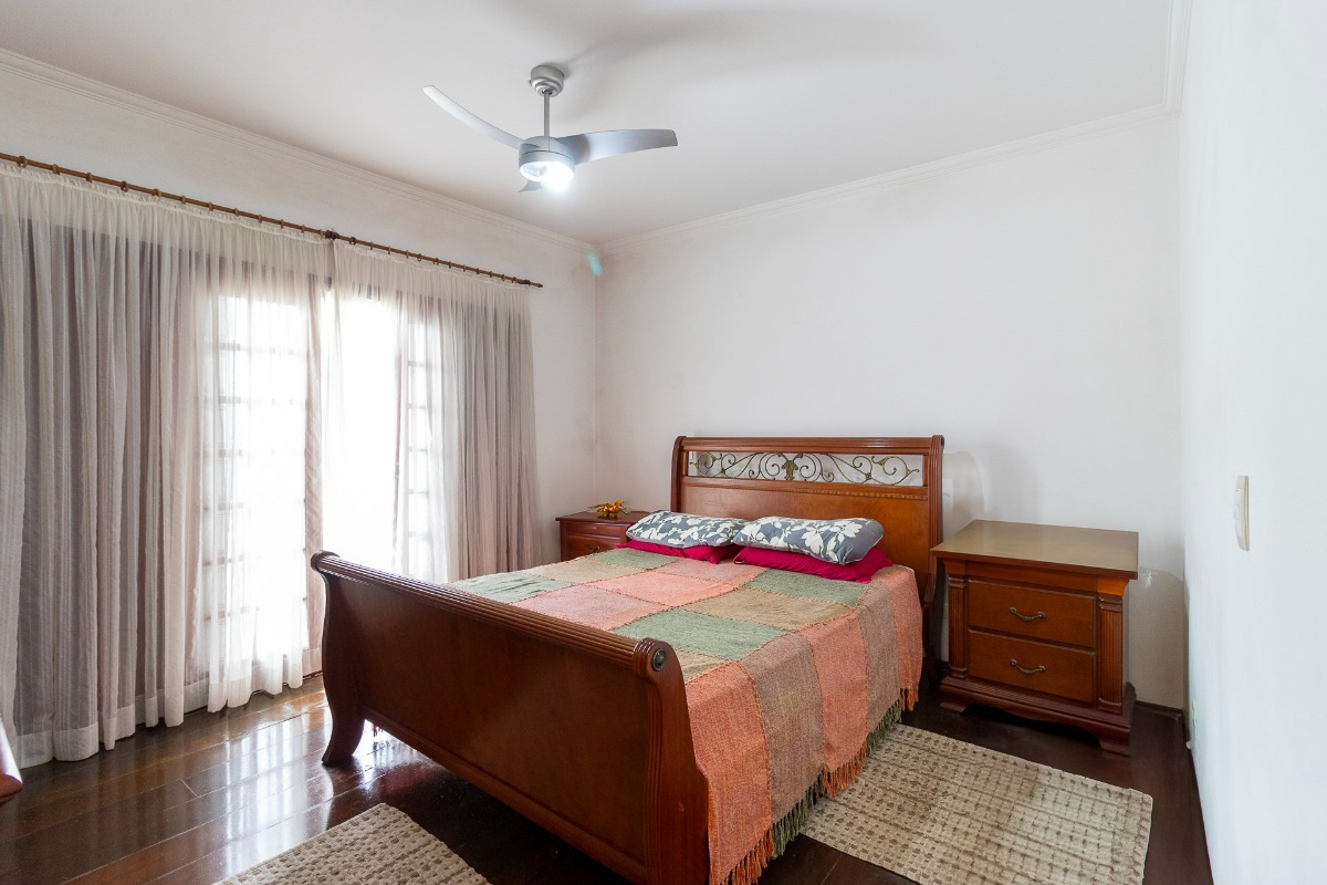 Residencial Multifamiliar de 4 quartos, 268m² no bairro Morada das Flores (Aldeia da Serra), em Santana de Parnaíba | Eu Corretor