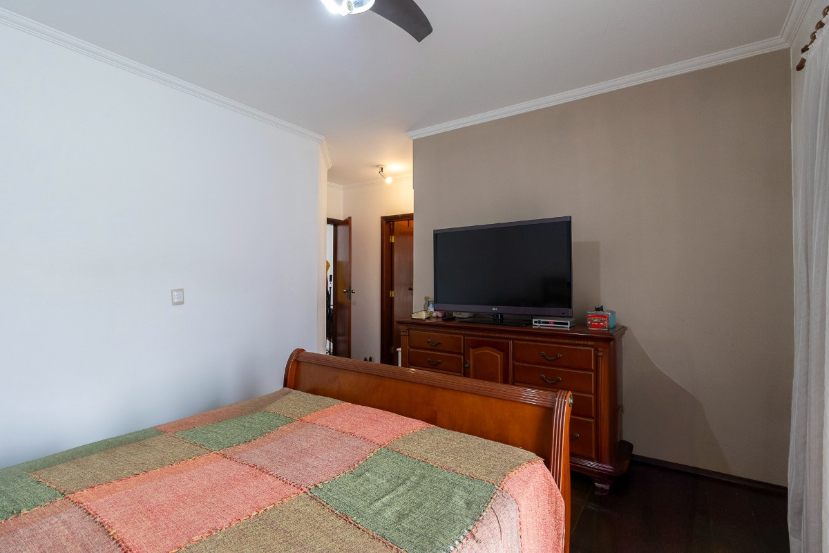 Residencial Multifamiliar de 4 quartos, 268m² no bairro Morada das Flores (Aldeia da Serra), em Santana de Parnaíba | Eu Corretor