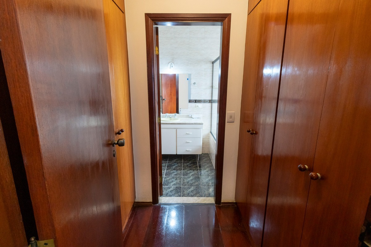 Residencial Multifamiliar de 4 quartos, 268m² no bairro Morada das Flores (Aldeia da Serra), em Santana de Parnaíba | Eu Corretor