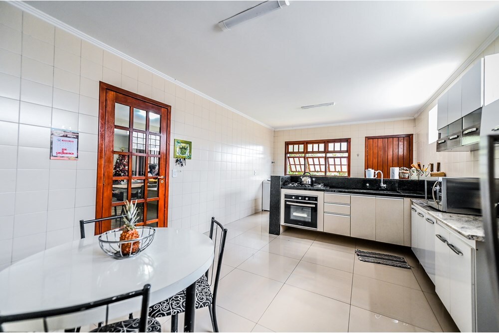 Residencial Multifamiliar de 4 quartos, 231m² no bairro Santa Tereza, em Porto Alegre | Eu Corretor