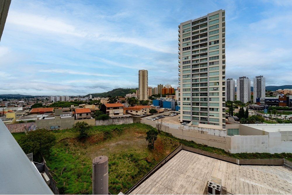 JM9DJ 3405 Sala 690591010-37 - REMAX Máxima Exclusividades