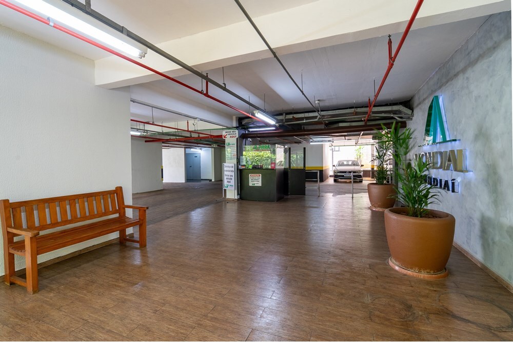 JM9DJ 3405 Sala 690591010-37 - REMAX Máxima Exclusividades