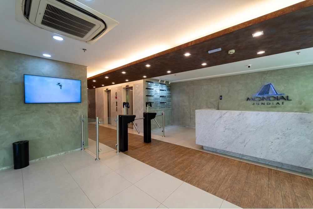 JM9DJ 3405 Sala 690591010-37 - REMAX Máxima Exclusividades