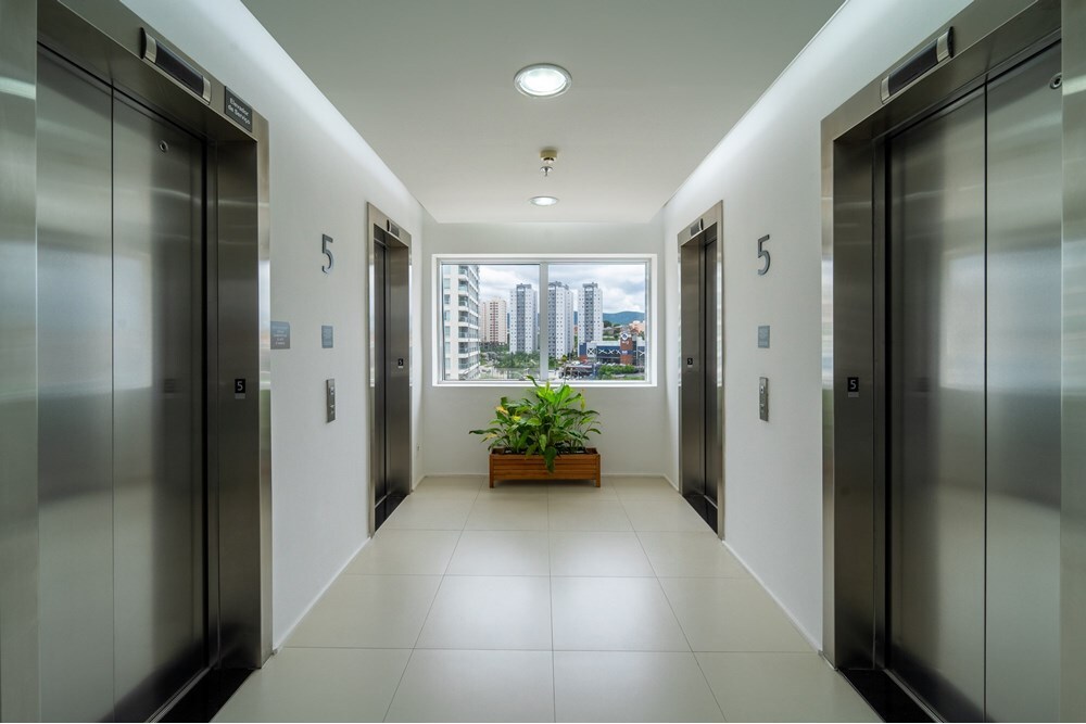 JM9DJ 3405 Sala 690591010-37 - REMAX Máxima Exclusividades