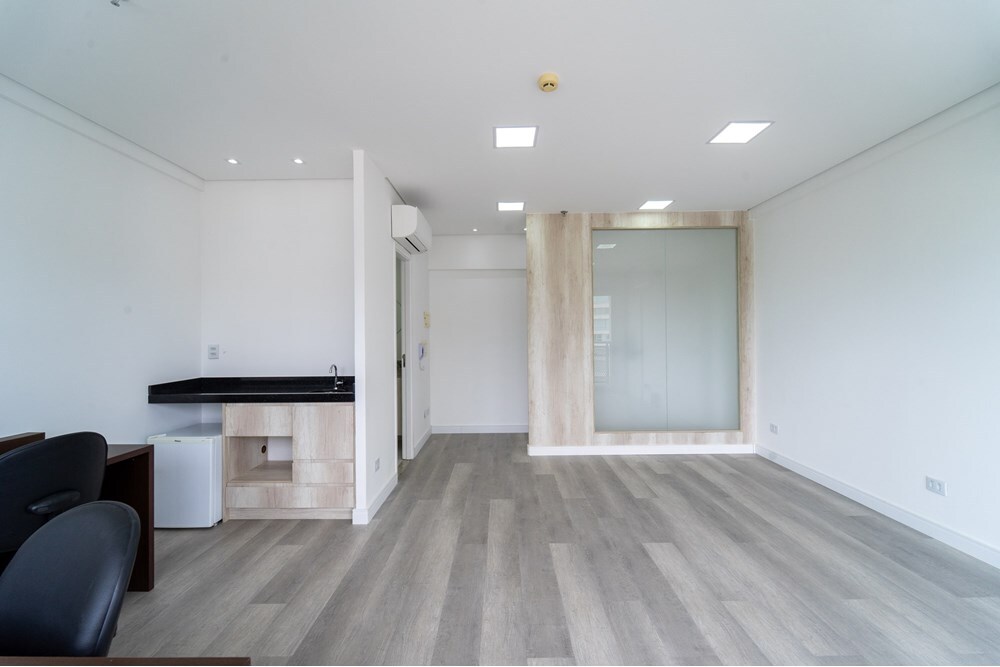 JM9DJ 3405 Sala 690591010-37 - REMAX Máxima Exclusividades