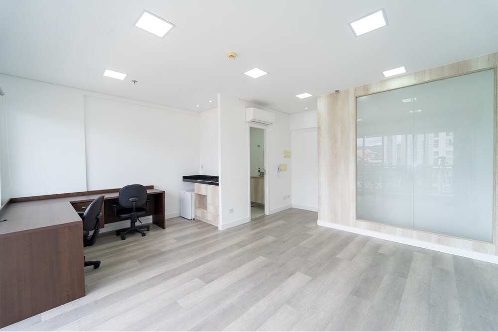 JM9DJ 3405 Sala 690591010-37 - REMAX Máxima Exclusividades